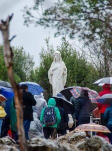 MIRACOLO A MEDJUGORJE. BRUNO GUARISCE DOPO APPARIZIONE.