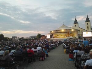 ADORAZIONE EUCARISTICA A MEDJUGORJE