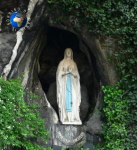 Santa Bernadette Soubirous. (16 aprile)
