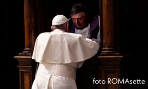 Il Papa: la confessione, una medicina potente per l'anima e la psiche